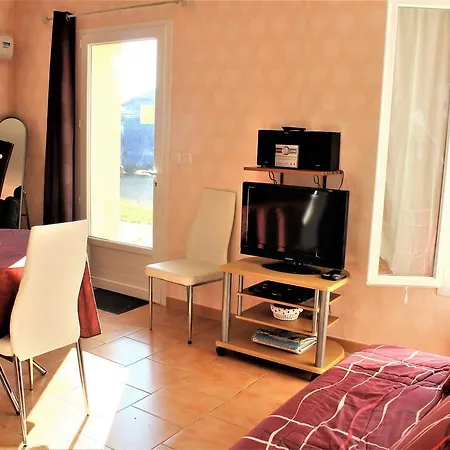 Holiday home Locations Rives De Seugne - Claveau