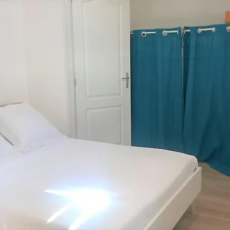 Feriehus Locations Rives De Seugne - Claveau