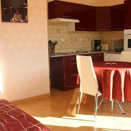 Feriehus Locations Rives De Seugne - Claveau