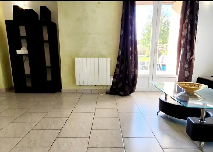 Casa de Férias Locations Rives De Seugne - Claveau