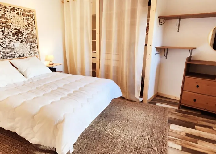 Locations Rives De Seugne - Claveau Casa de Férias *