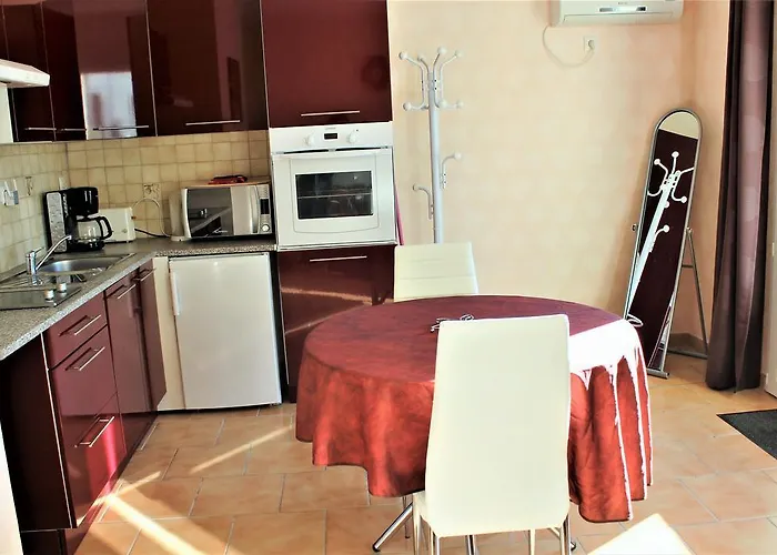 Locations Rives De Seugne - Claveau * Jonzac