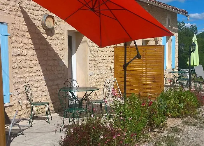 Locations Rives De Seugne - Claveau